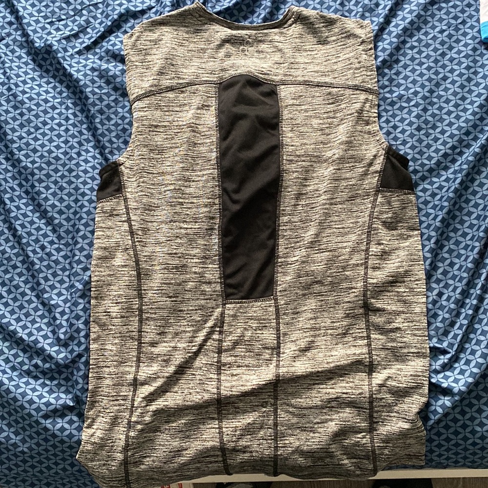 Used Tank Tops In good condition - Picture 2 of 2